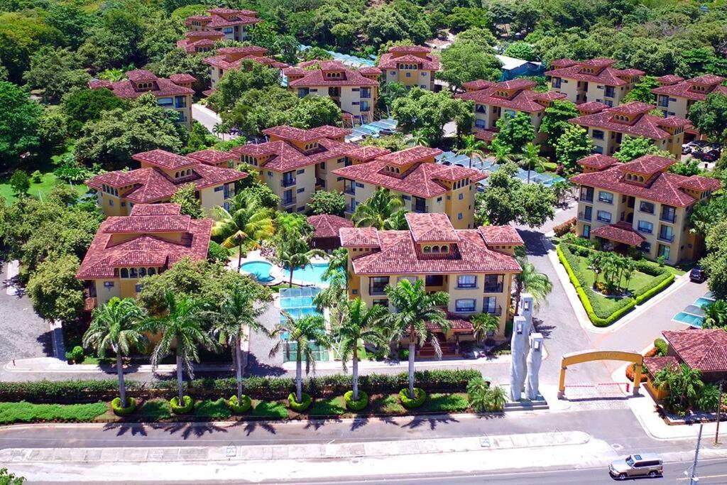 The Oaks Tamarindo Pool Front Condominiums Fast Wifi ภายนอก รูปภาพ