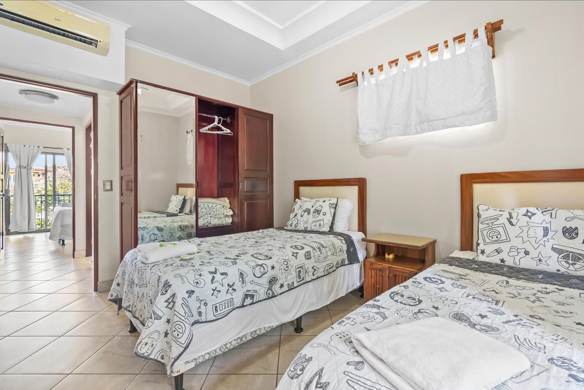 The Oaks Tamarindo Pool Front Condominiums Fast Wifi ภายนอก รูปภาพ